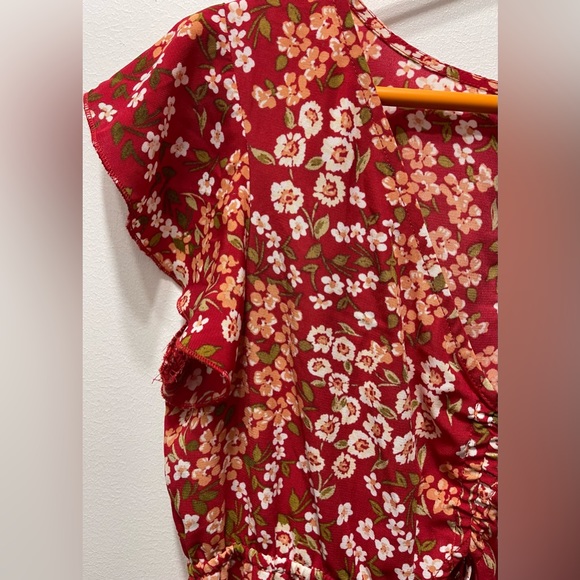 THIRD + MALT Red Floral Flutter Dress With Front Keyhole Tie Detail Size | L - Picture 3 of 8